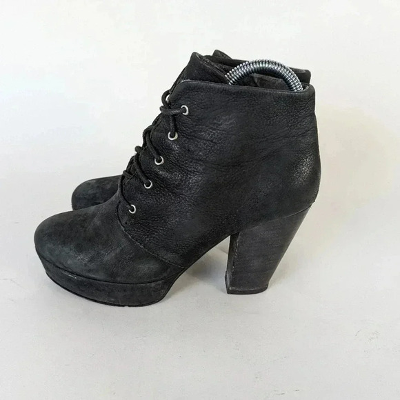 Steve Madden Raspy Black Suede Chunky Ankle Boots -  8.5 - Picture 1 of 14